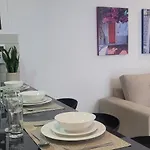 Apartamento 1Br En El Corazon De Barranco Con Ac Y Garaje Incluido