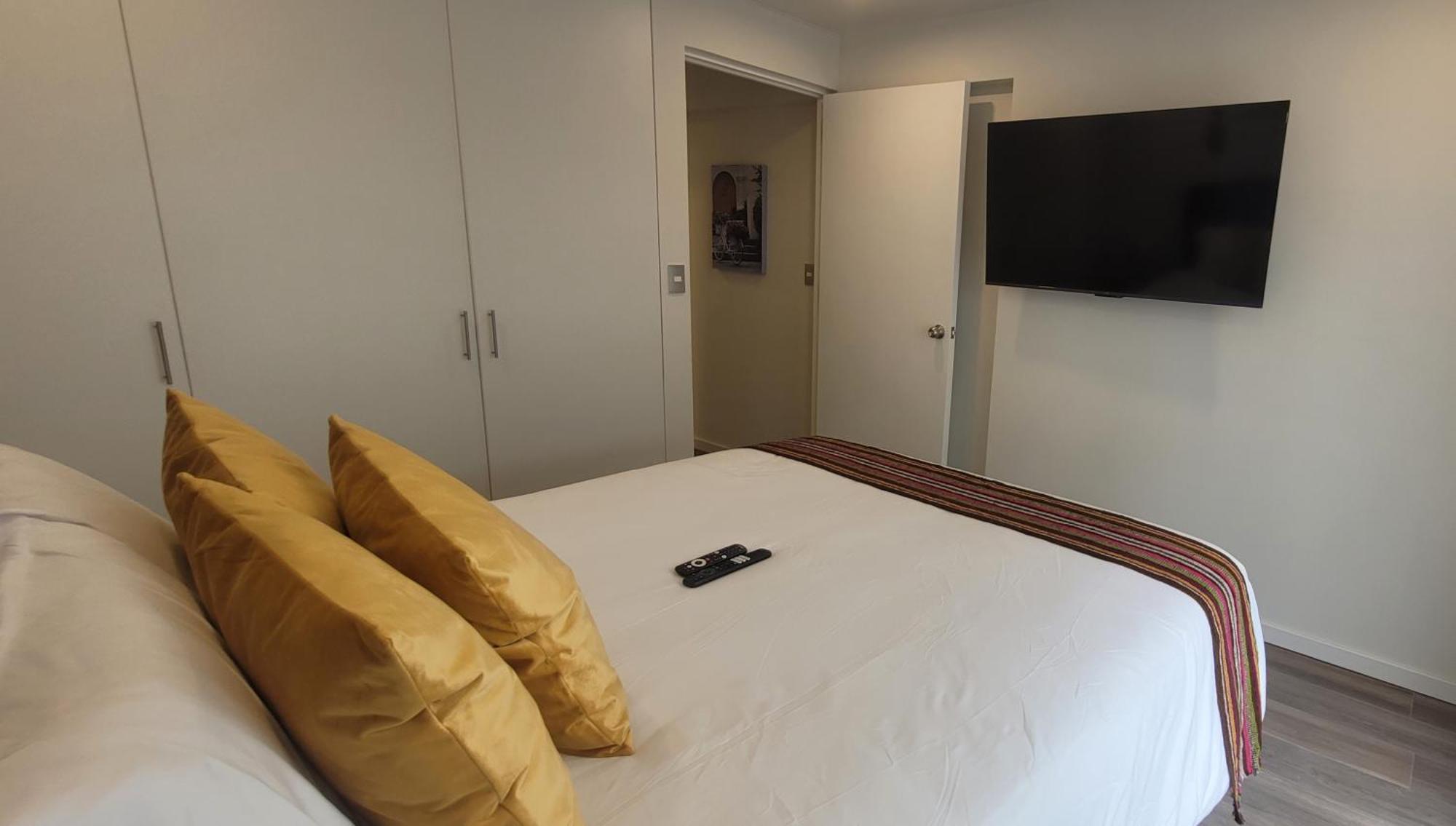 1br En El Corazon De Barranco Con Ac Y Garaje Incluido *